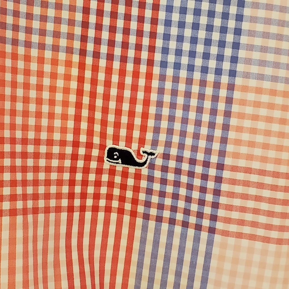 Vineyard Vines Button Down - image 4